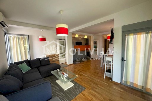 Stan uz more sa 1 spavaćom sobom u Boreti, Budva