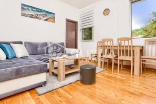 Квартира с 1-ой спальней возле моря в Бечичи, Черногория