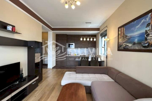 Stan sa jednom spavaćom sobom u blizini mora u Bečićima, Crna Gora