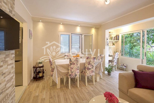 Квартира с двориком в Будве, Черногория