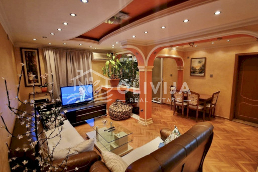 Квартира с 3-мя спальнями в Будве, Черногория