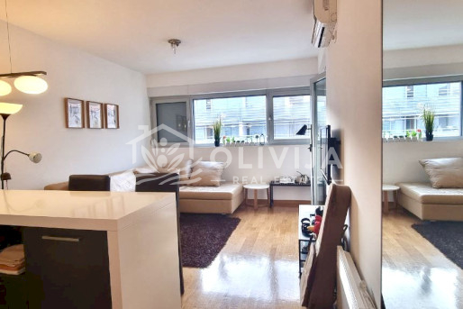 Garsonjera u centru Budve, Crna Gora