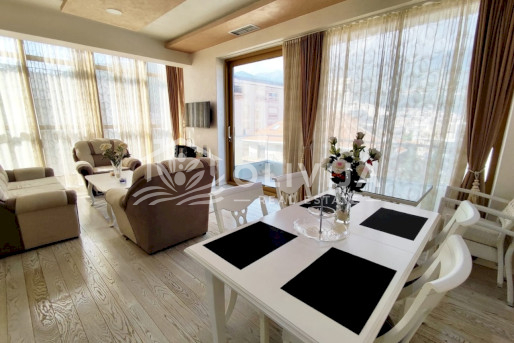 Stan sa dve spavaće sobe blizu mora u Budvi