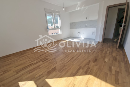 Apartment with a sea view in a new building, Budva