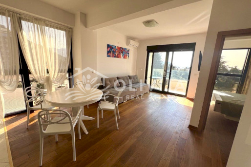Apartment with a sea view on the Boulevard in Budva
