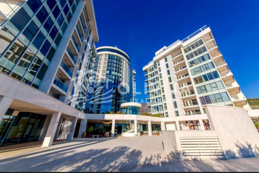 Аренда квартиры на первой линии в Tre Canne, Будва