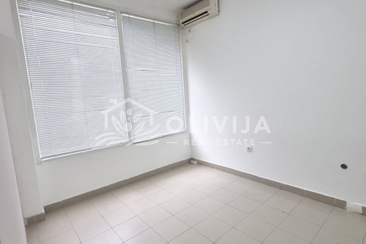 COMMERCIAL SPACE FOR RENT IN BUDVA